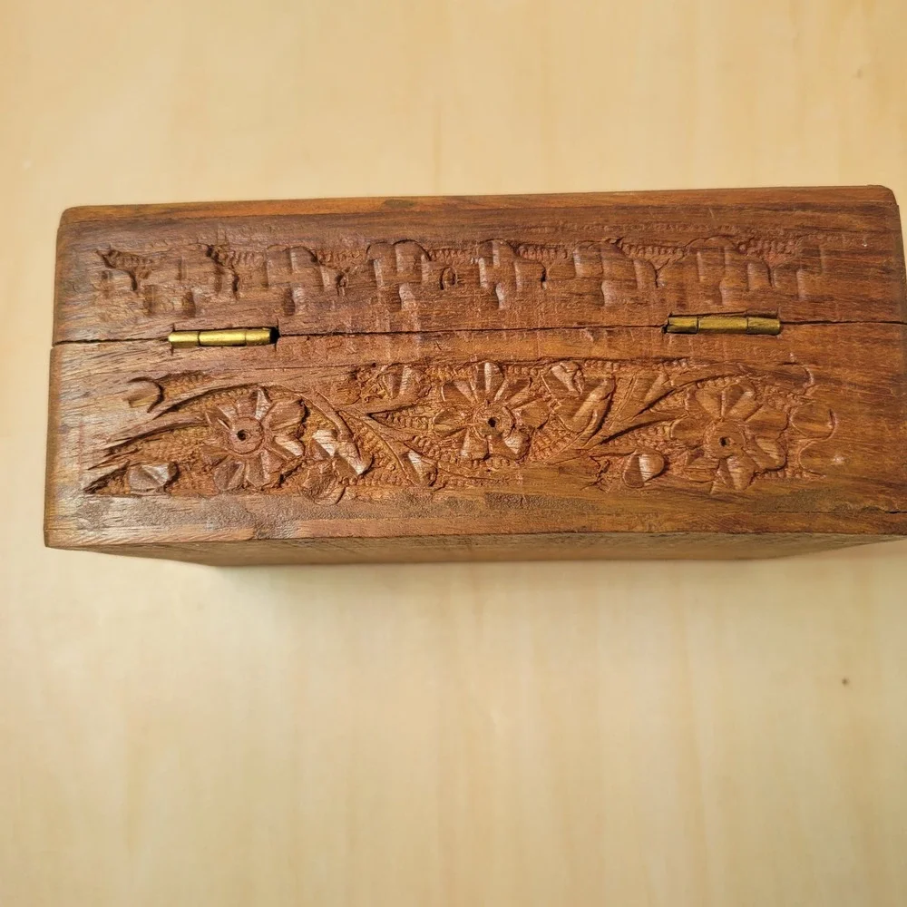 Vintage Carved‎ Wood Trinket Box Jewelry Keepsake Decorative Storage India